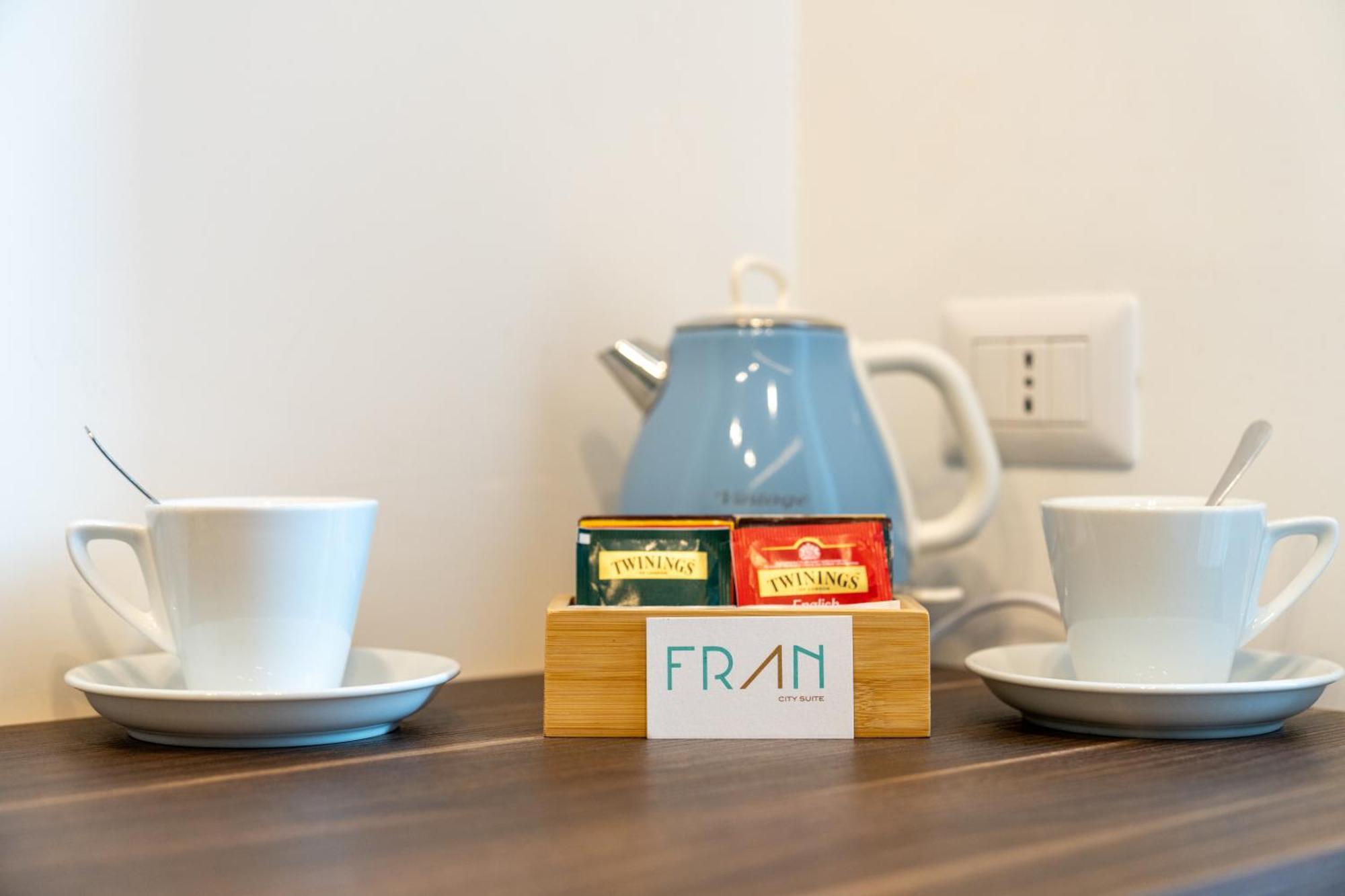 Fran City Suite Vico Equense Bagian luar foto